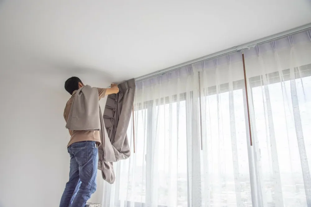 Curtain fixing services